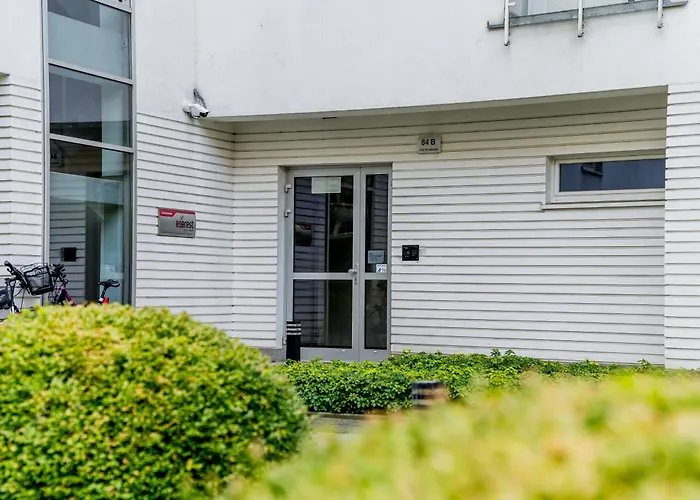 Piatkowska Comfort By Bookinghost *