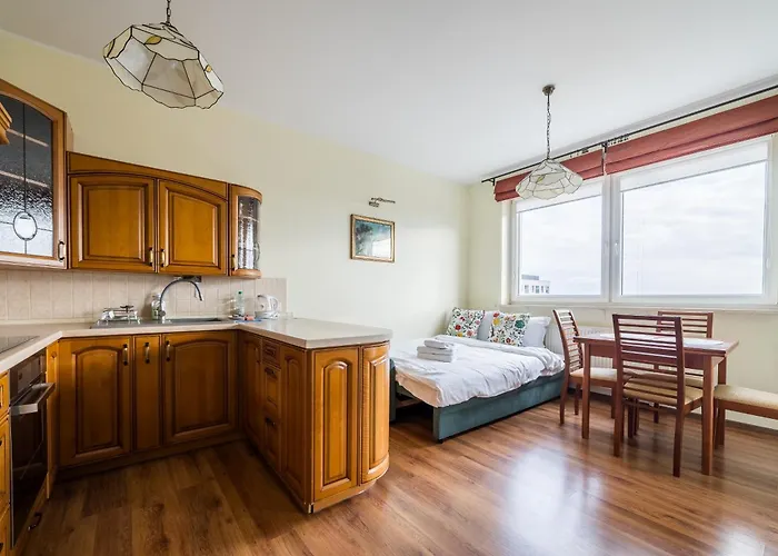 Piatkowska Comfort By Bookinghost *